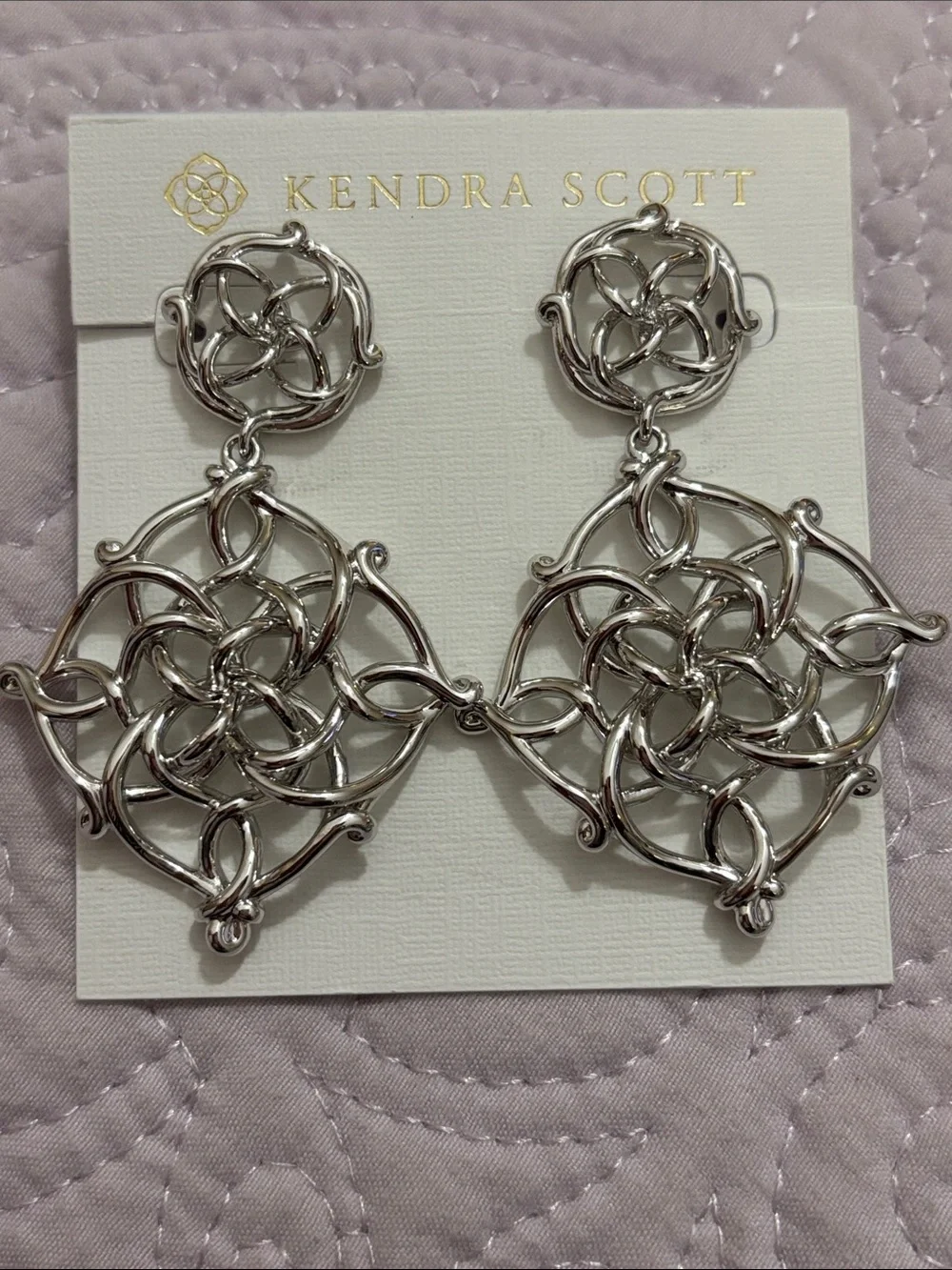 Kendra Scott Silver Openwork Dangle Kelly Earrings NWT - Picture 1 of 1